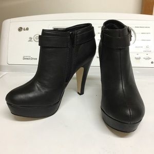 Sexy Madden girl  black heeled boots